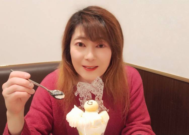 ▲バニラアイスとホワイトチョコでできた雪だるまがカワイイ!