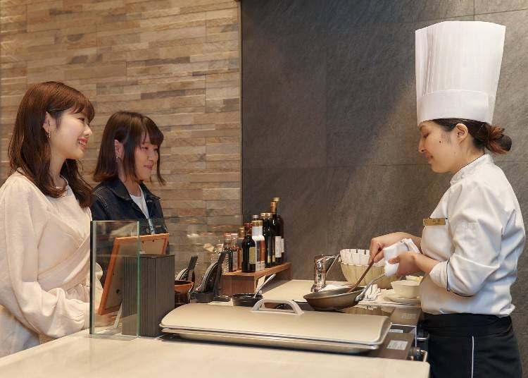 The popular Live Kitchen
