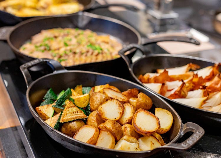 There's a variety of grilled vegetables available.